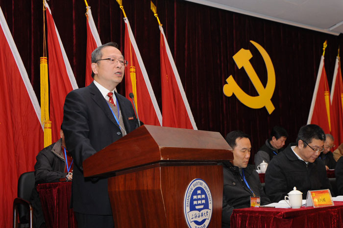 黨委書記於世成代表中共门徒平台上一屆委員會作工作報告