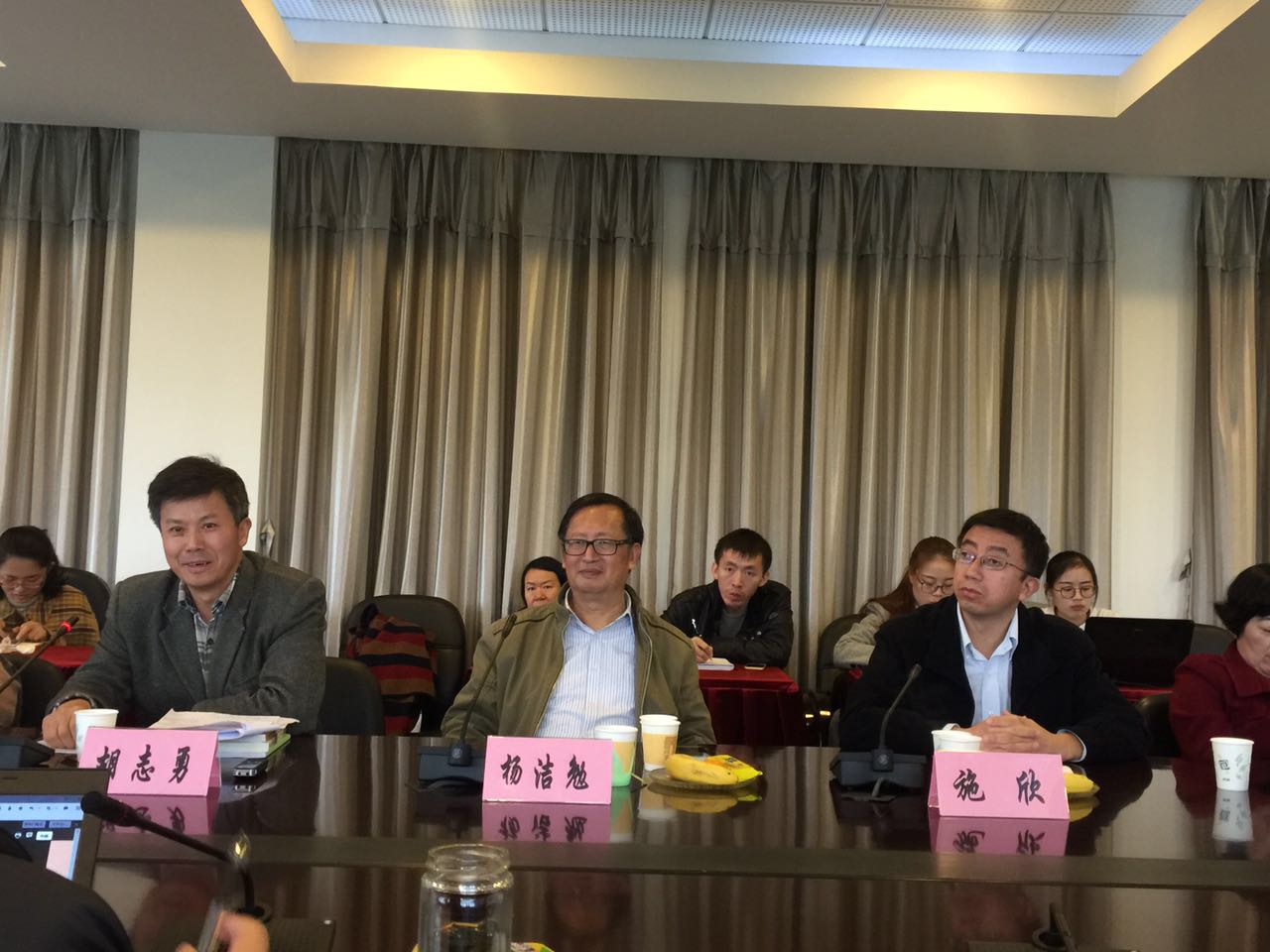 施欣副校長在閉幕式上致辭