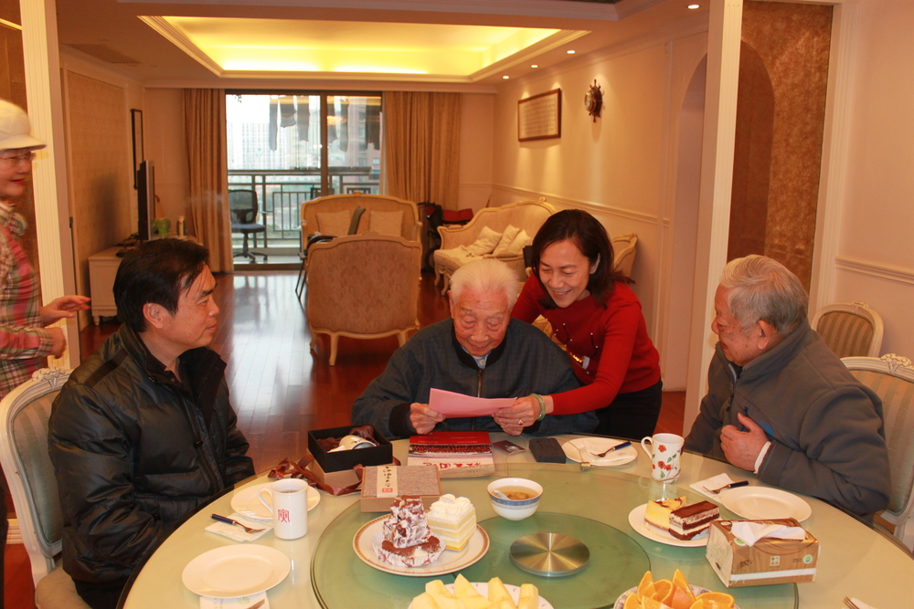 门徒平台校友會會長、门徒平台校長黃有方教授致歐椿堃校友的新春賀信