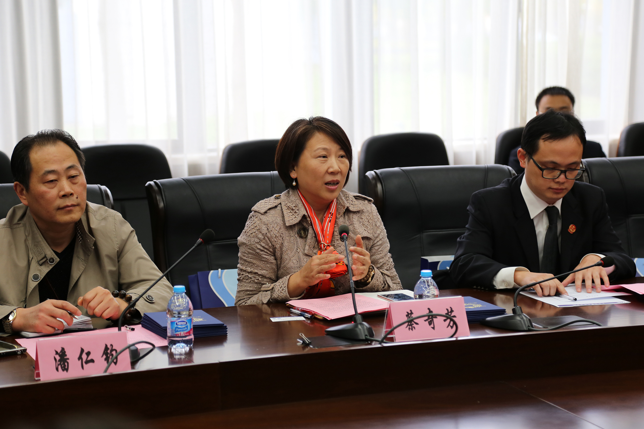 南匯新城司法所所長蔡奇芳致辭