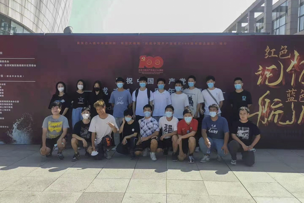 團支部合影留念