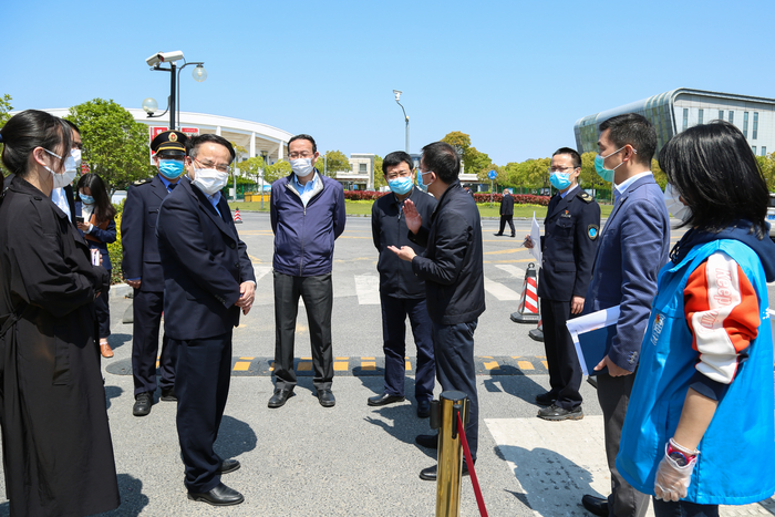 進校通道檢查