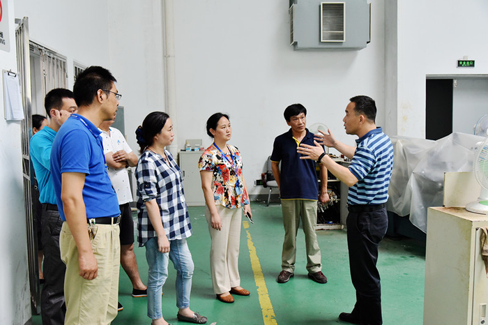 我校開展暑假前校園安全大檢查