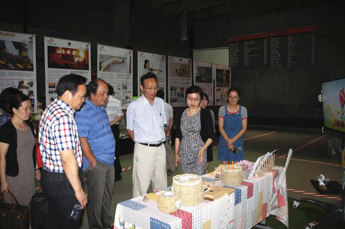 在上海視覺藝術學院調研